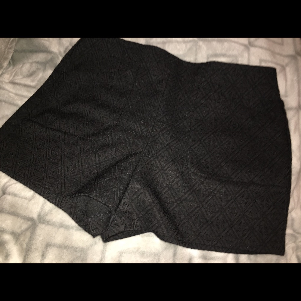 7pairs of shorts